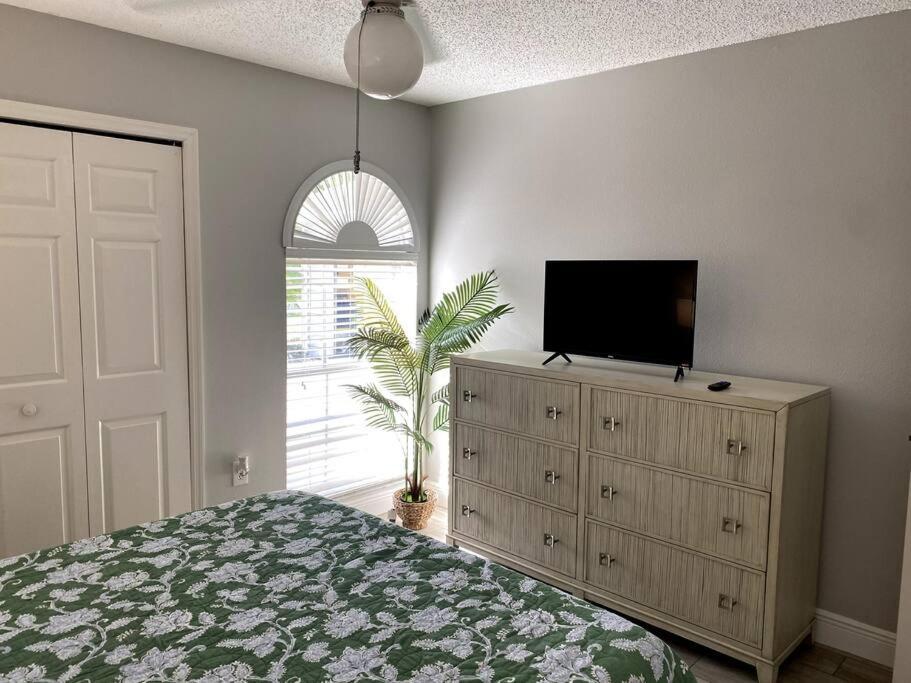 Вилла Casa Azul Sarasota Retreat Экстерьер фото